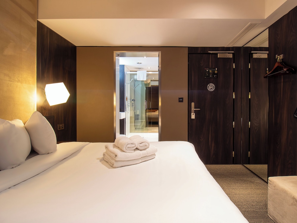 Bloc Hotel Birmingham 11/50