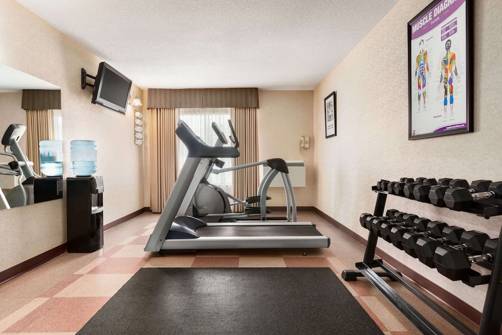 Days Inn By Wyndham Miramichi NB 22/45