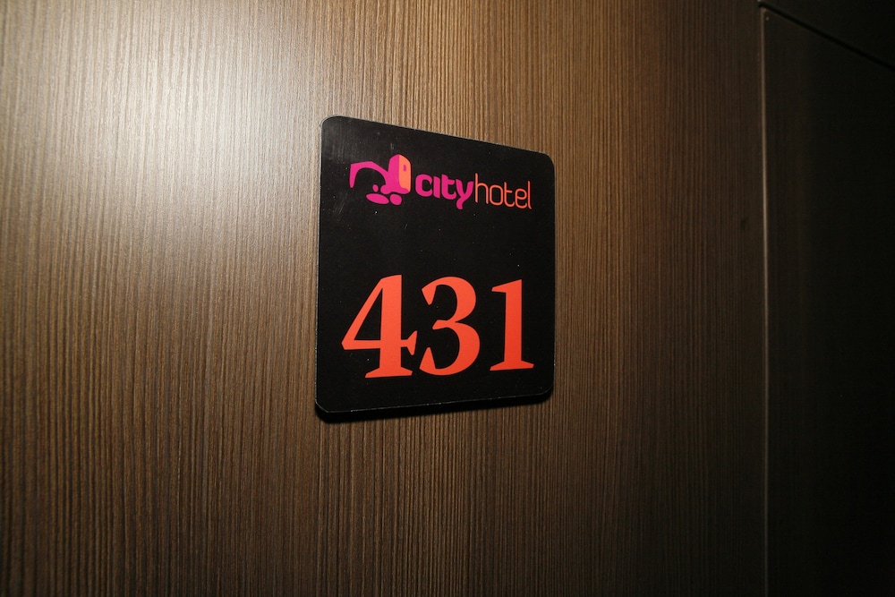 CITY HOTEL MOSTAR 36/69