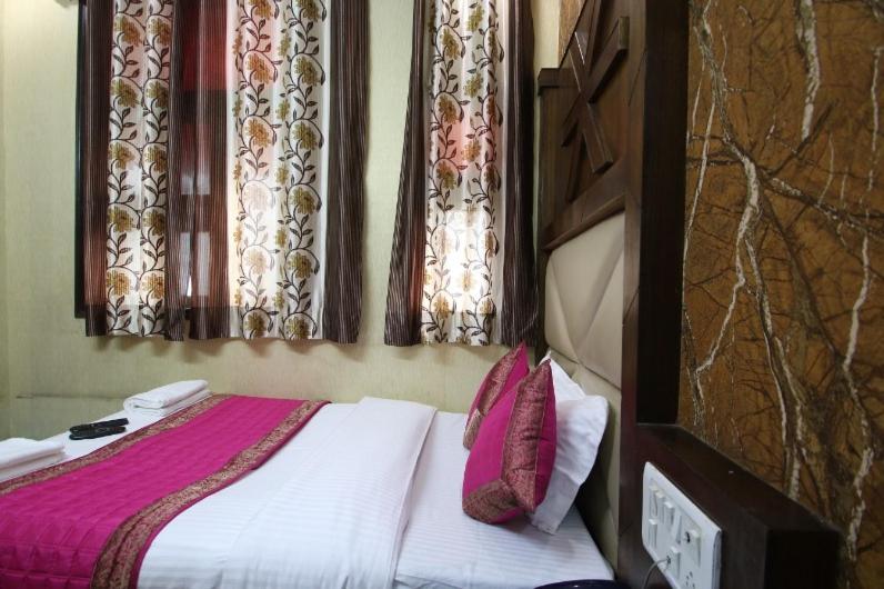 Lord Krishna Dx Inn Hotel 19/33