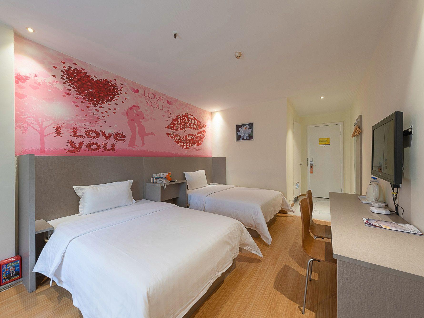 7 Days Inn (Foshan Zumiao Metro Station, Weiguo Road) 28/50