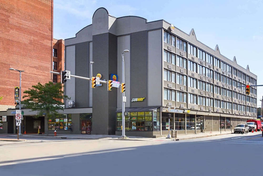 Comfort Inn Cleveland Downtown 1/29