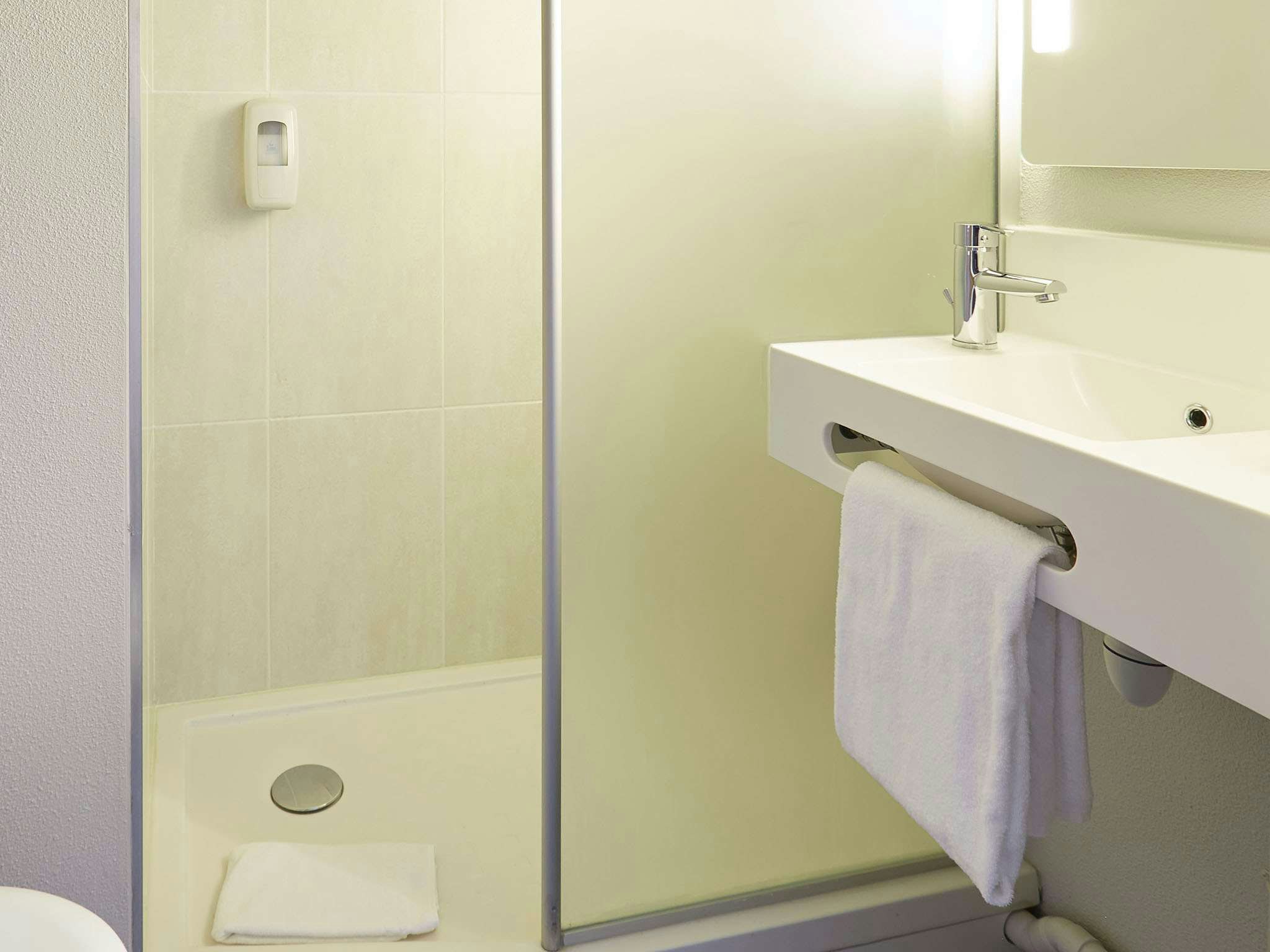 B&B Hotel Lille Roubaix Campus Gare 11/11