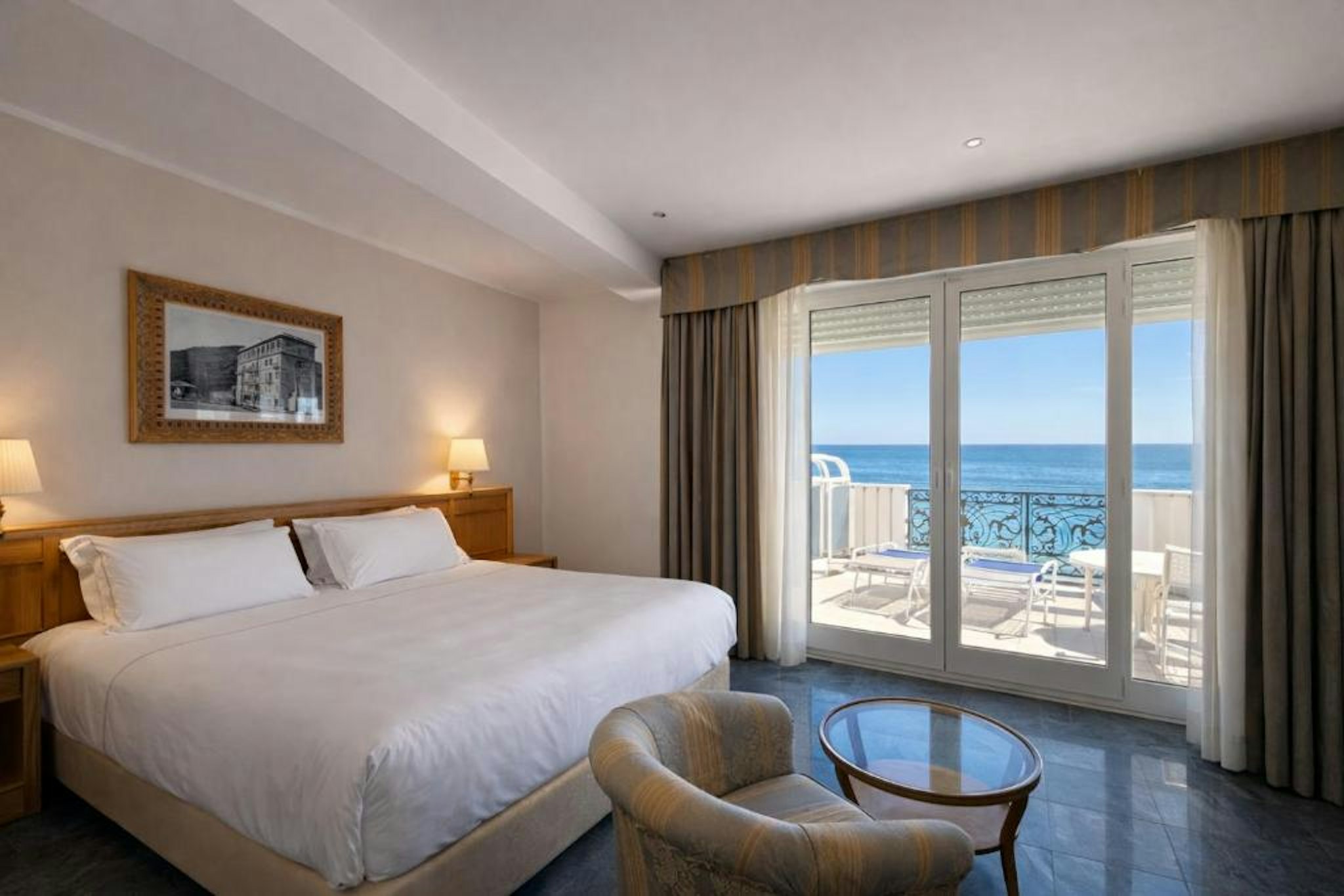 Grand Hotel Mediterranee 12/64