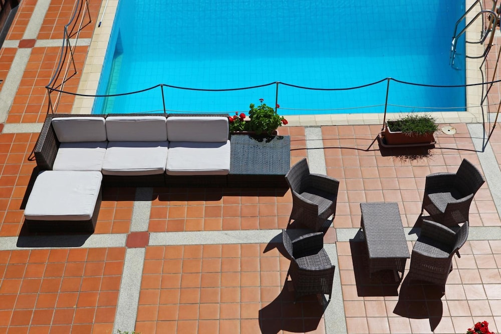 Miralonga Hotel 23/50