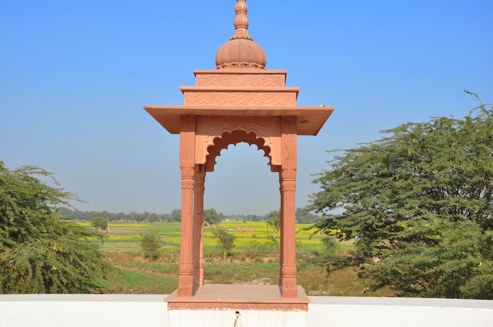 Amritara Chandra Mahal Haveli Bharatpur 43/50
