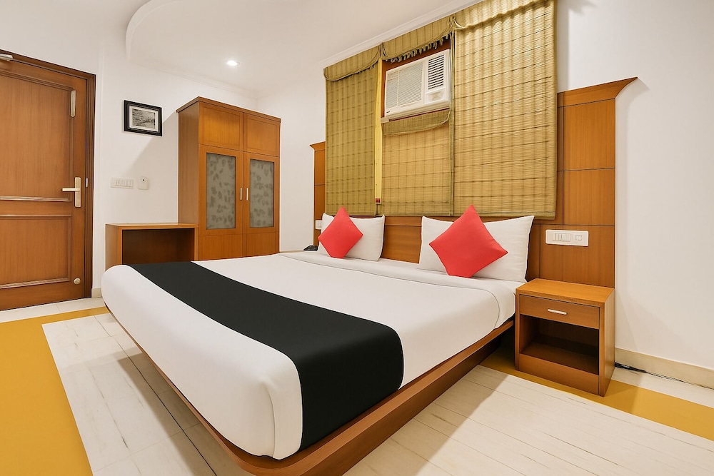 HOTEL TJS ROYALE 11/44
