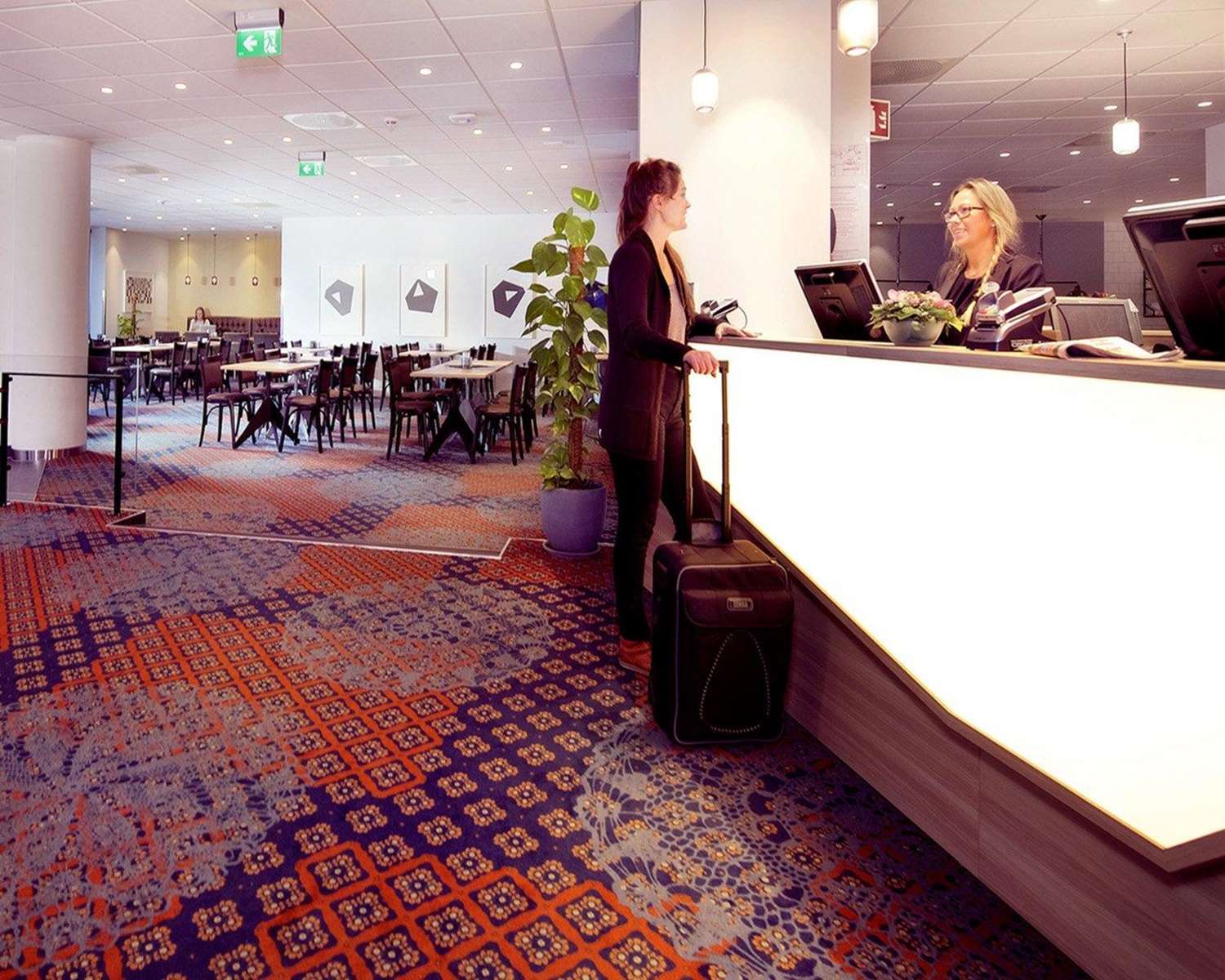 Home Hotel Astoria 4/18