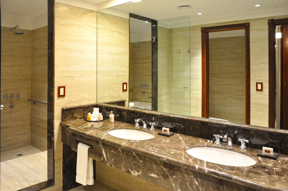 Amerian Hotel Casino Carlos V 17/63