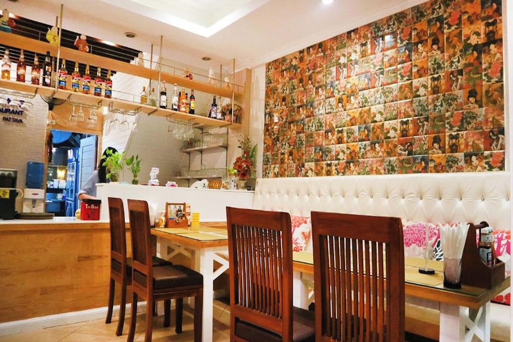 Aiyaree Place Hotel 57/75