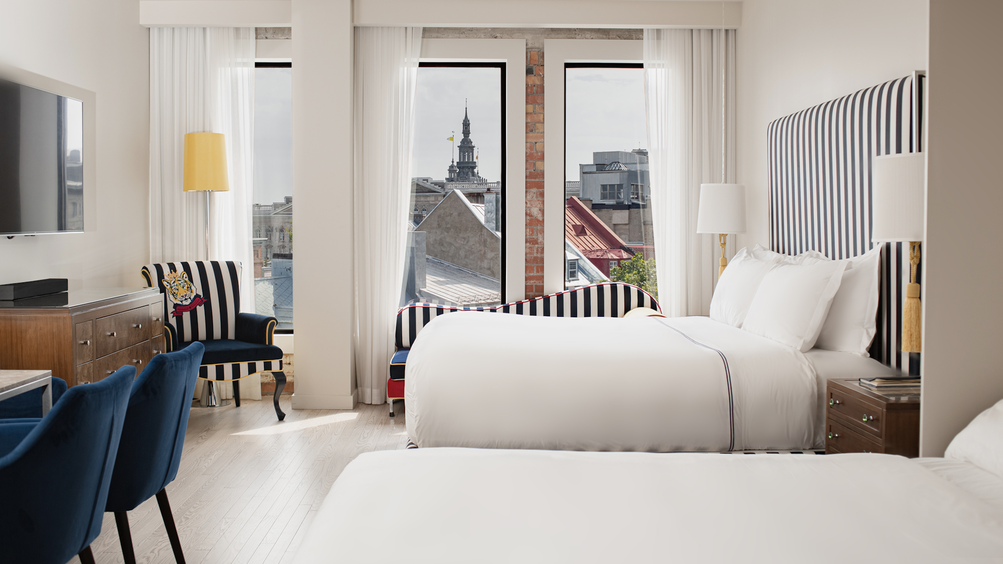 Monsieur Jean Hotel 29/68