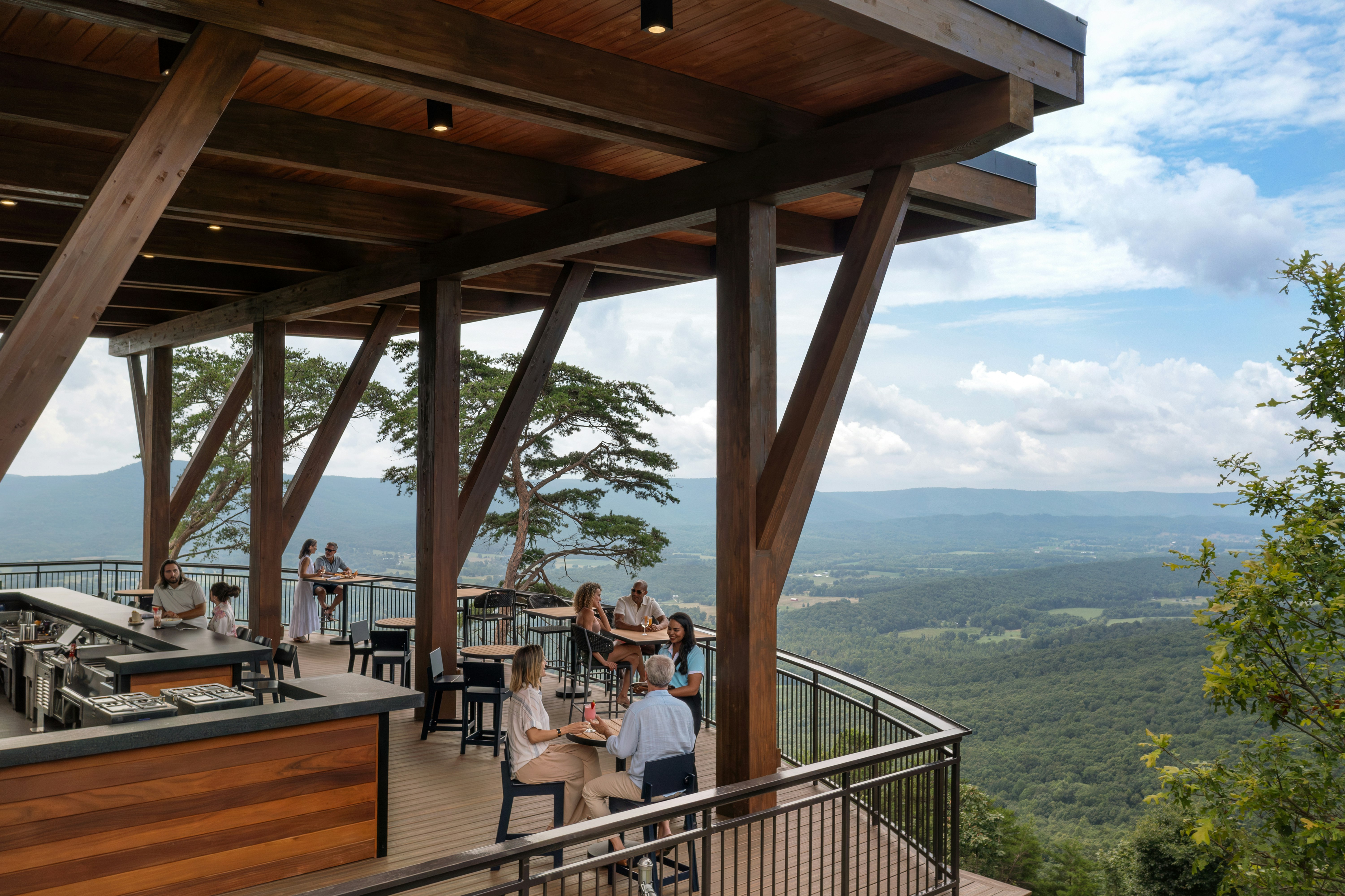 Cloudland at McLemore Resort Lookout Mountain, Curio Hilton 24/58