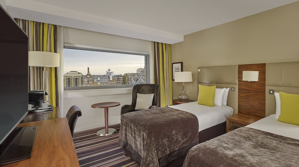 The Tower Hotel, by Thistle 20/77