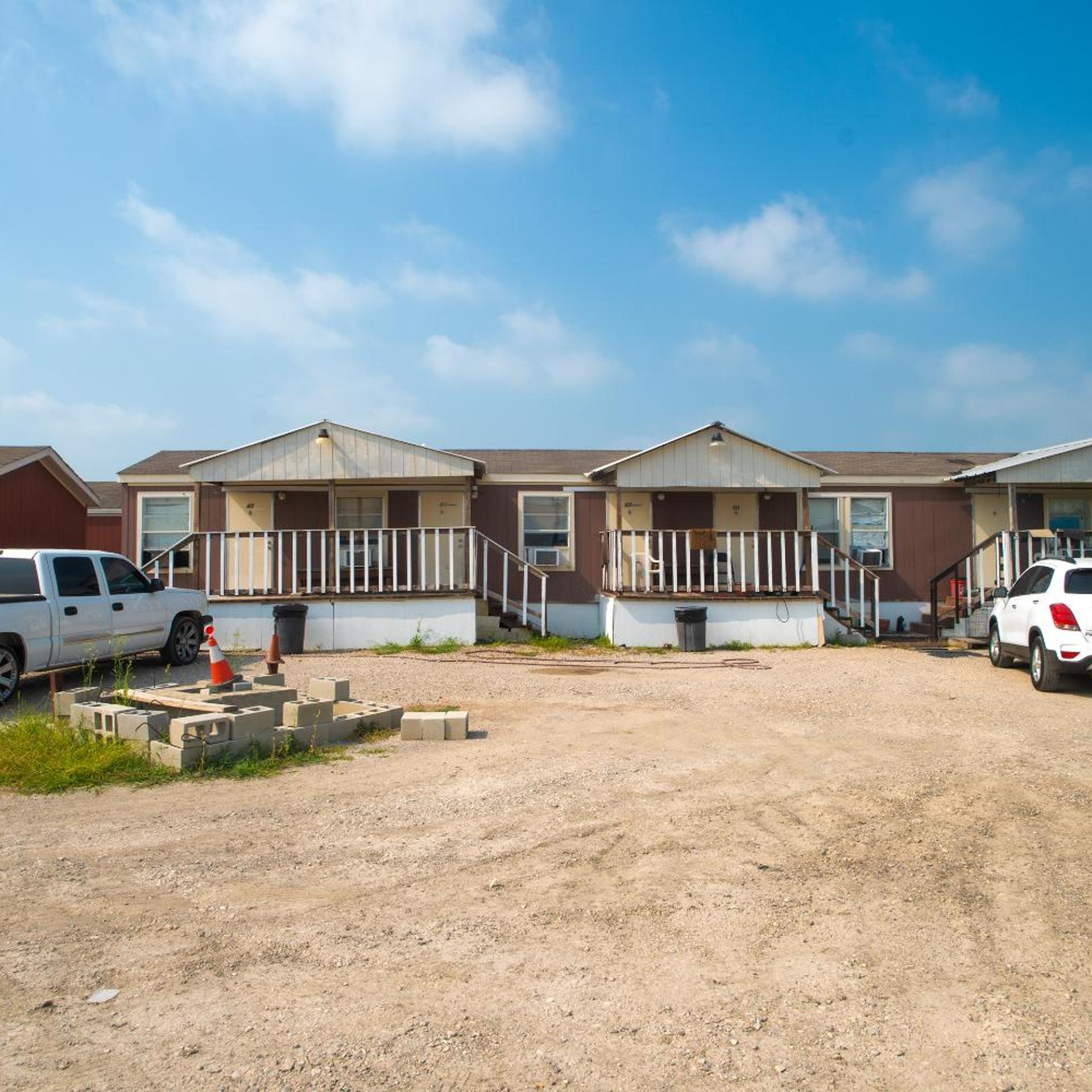 Grand Eagle Ford Lodge & RV Park Tilden By OYO 45/58