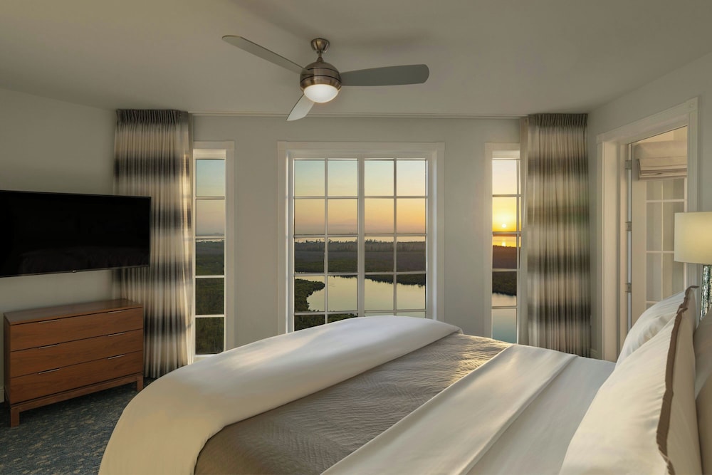 2 Bedrooms, Suite, 2 King Beds, Marina View