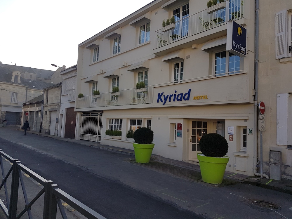 Kyriad Saumur Centre 37/42