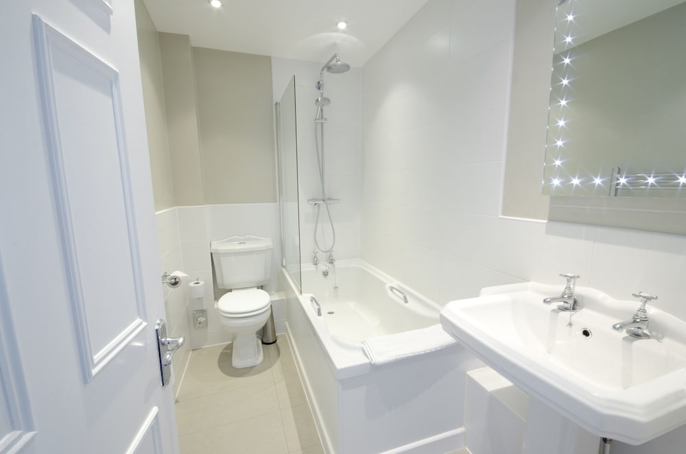 Hatton Court Hotel 45/48