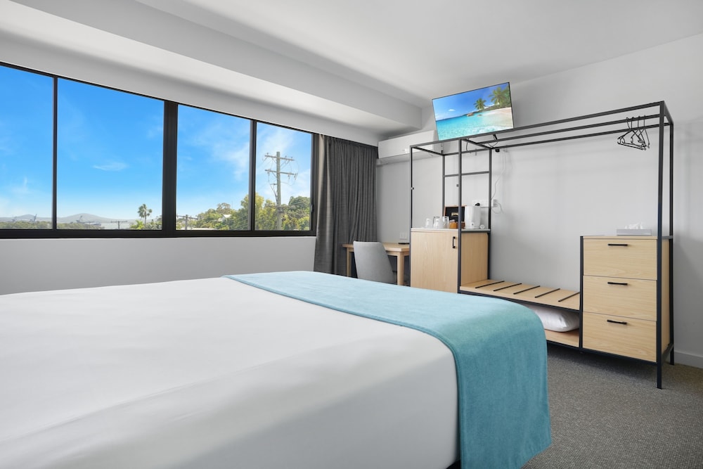 Gladstone Reef Hotel Motel 17/50