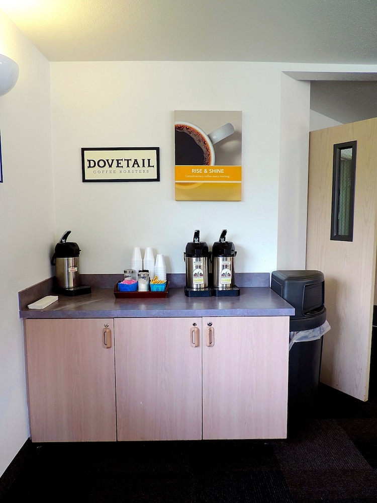 Lobby at Motel6 Seaside, OR, SEASIDE - OR