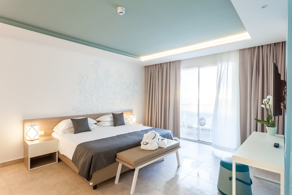 Modica Beach Resort 21/75