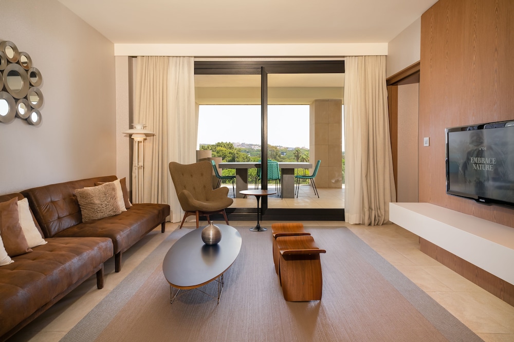 The Oasis by Don Carlos Resort 31/41