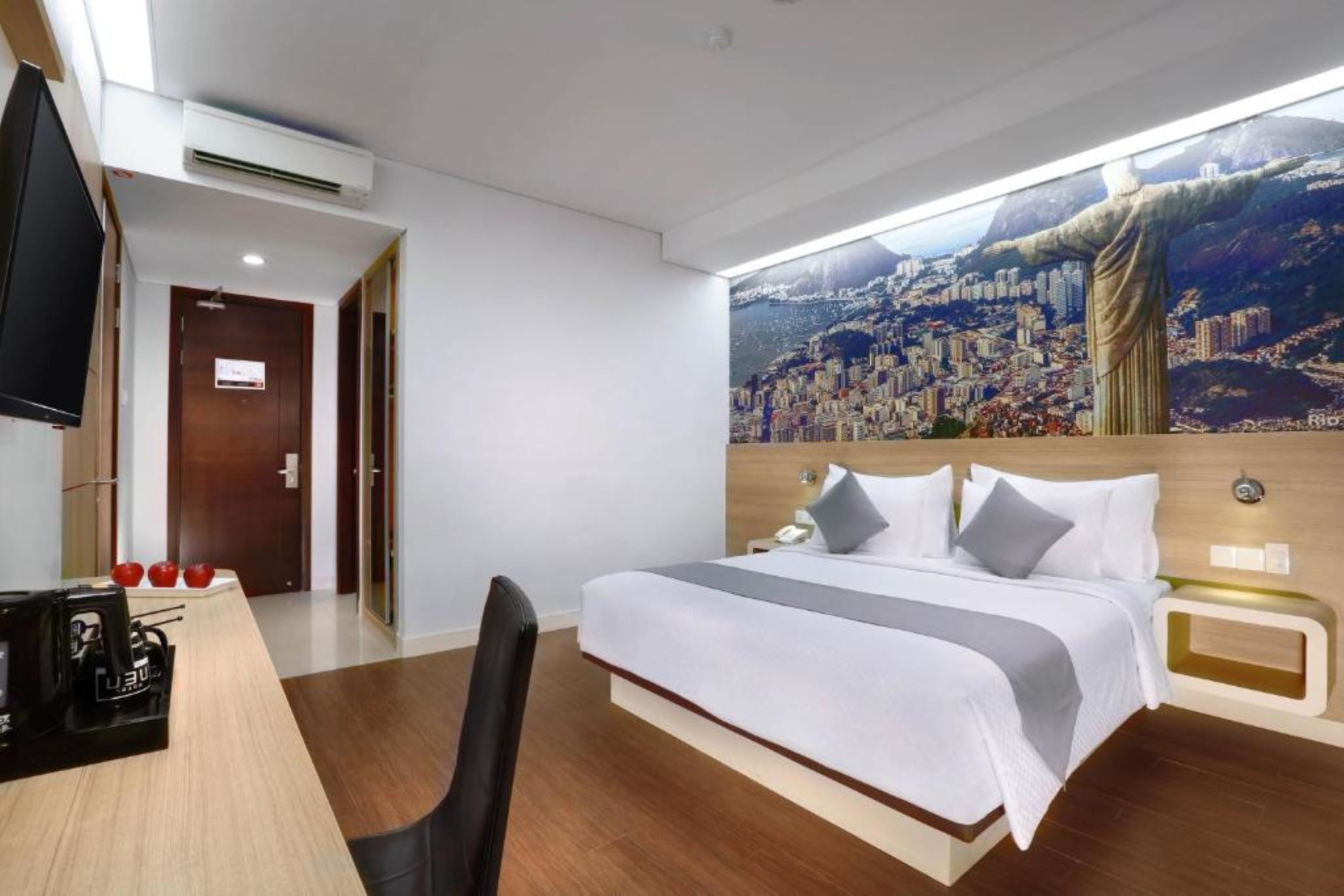 Hotel Neo Gubeng 8/29