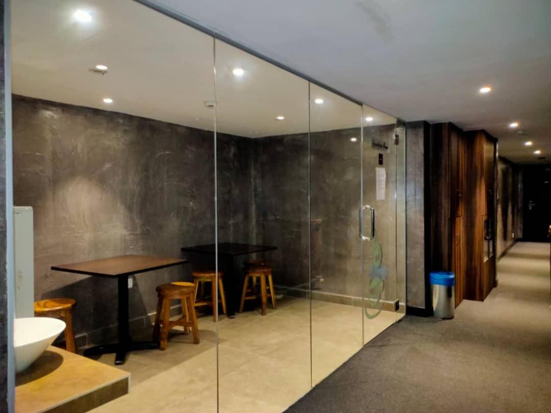 9 Square Hotel Subang Jaya 35/50