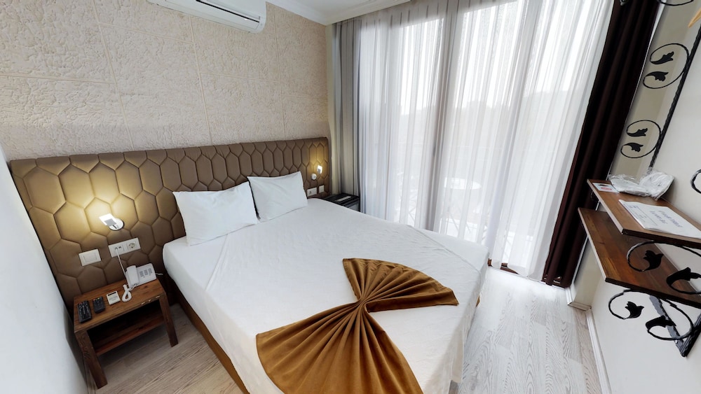 STANDARD, DOUBLE OR TWIN BED