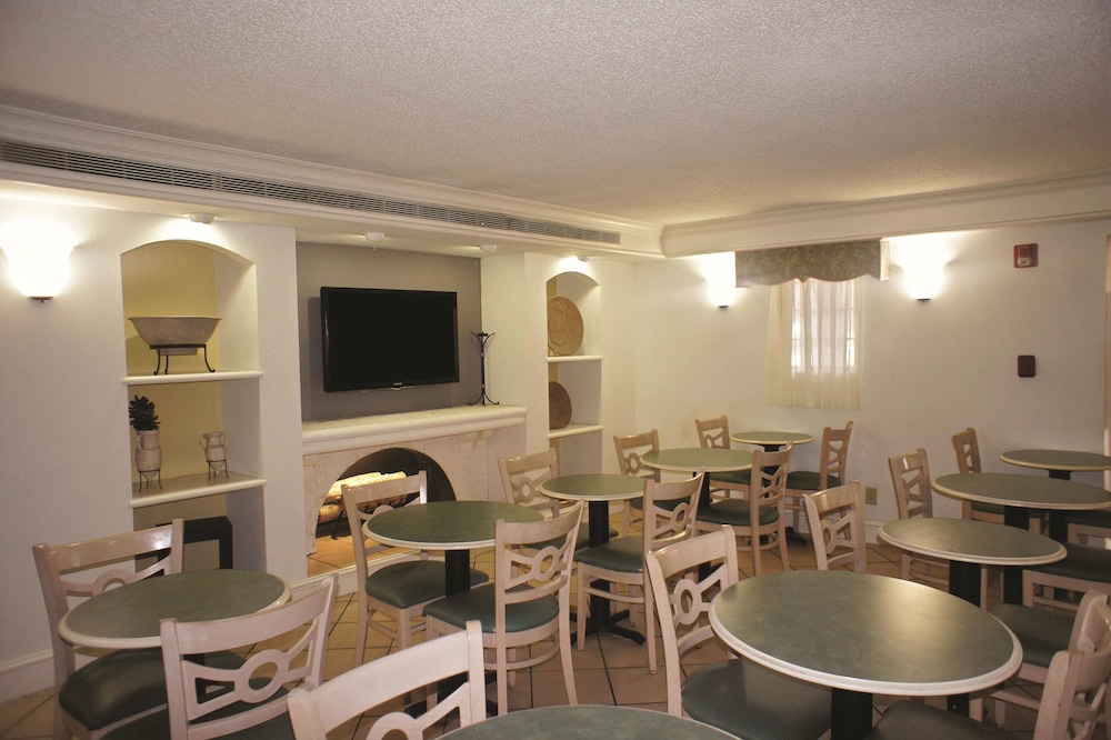 La Quinta Inn Pensacola 29/35