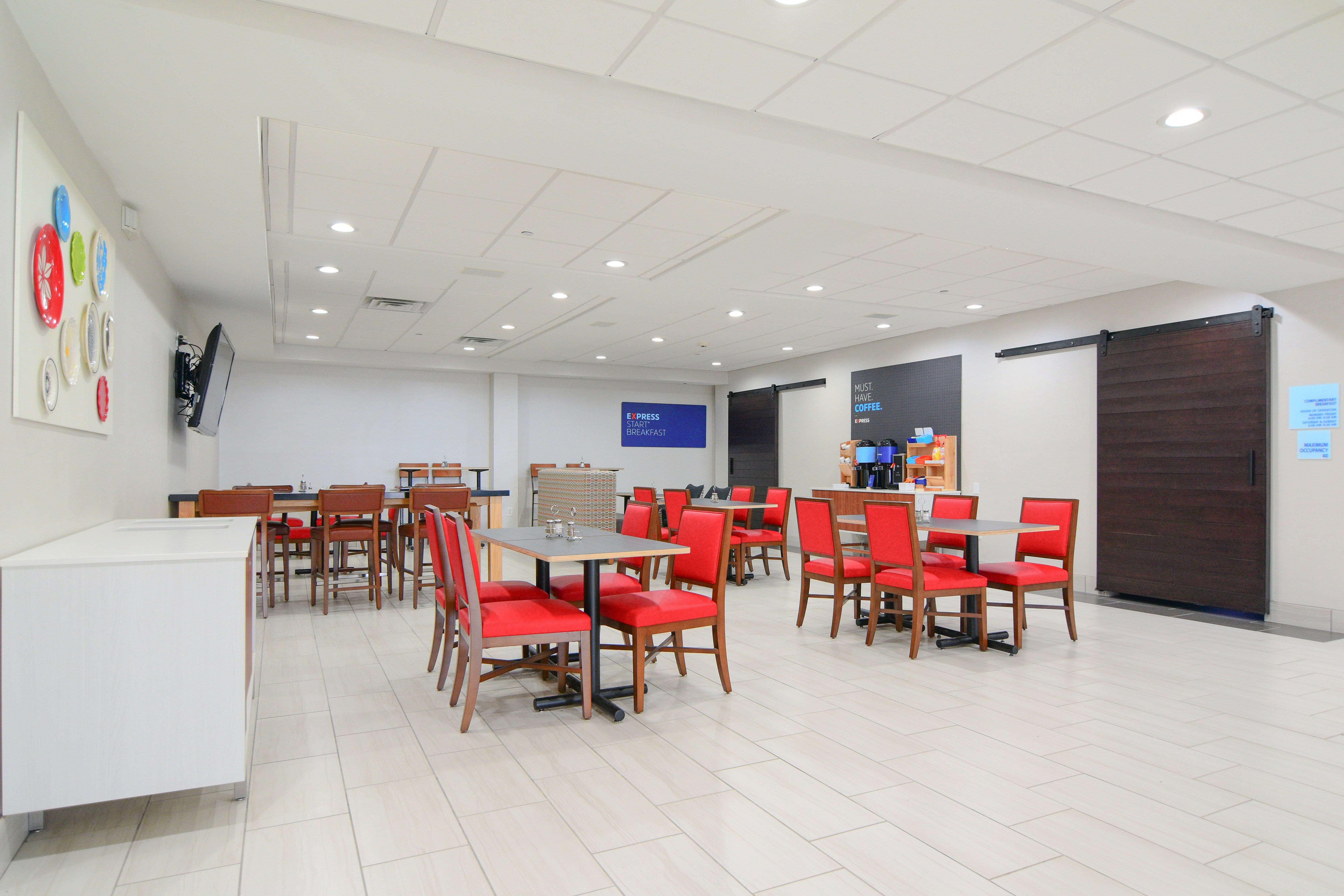 Holiday Inn Express Suites Indianapolis Northwest An Ihg Hotel 37/51