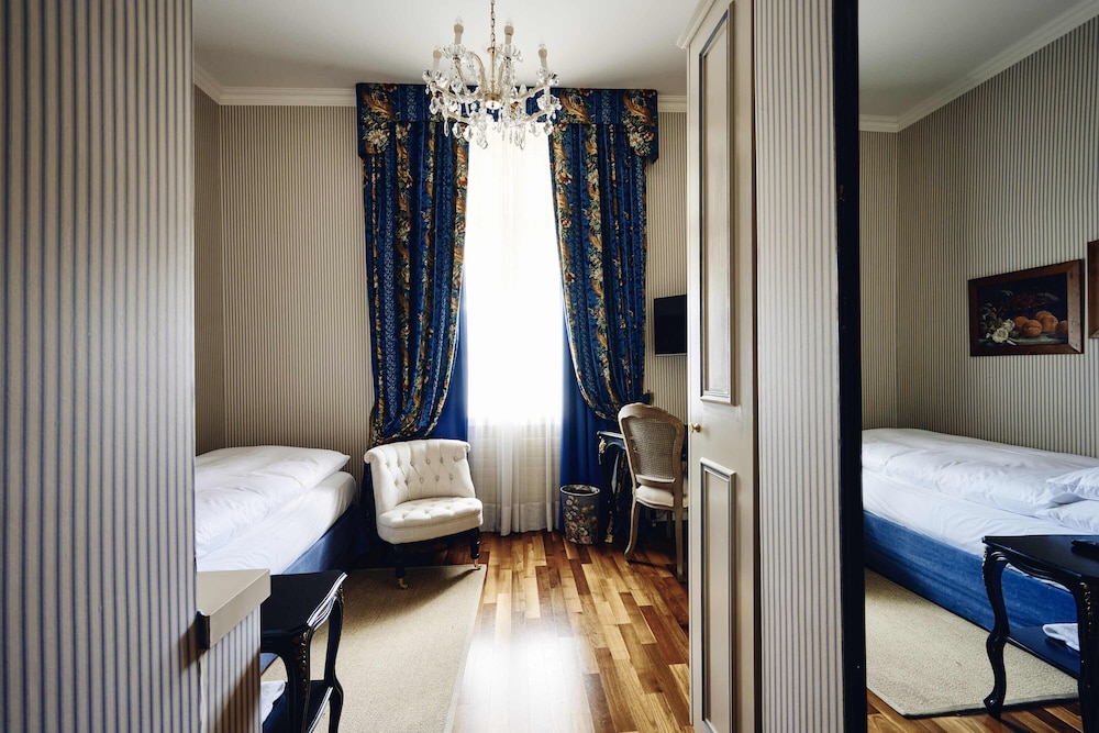 Hotel Europe 24/44
