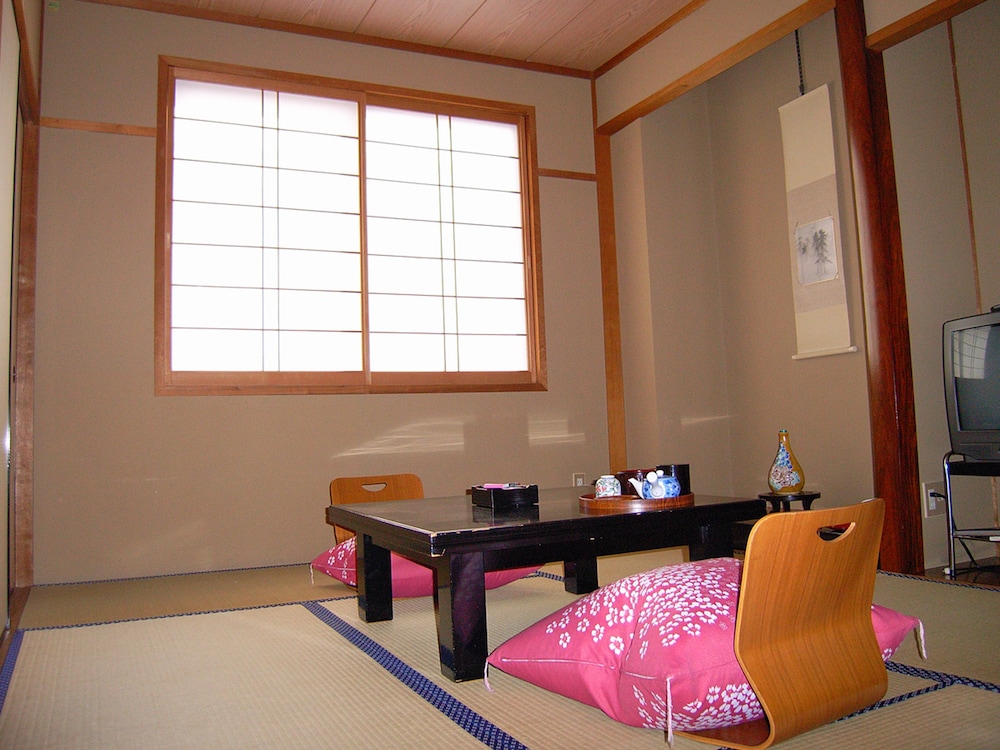 Hanagoyomi 8/61