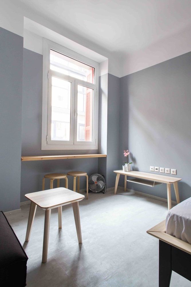 Karitsi Place 26/50