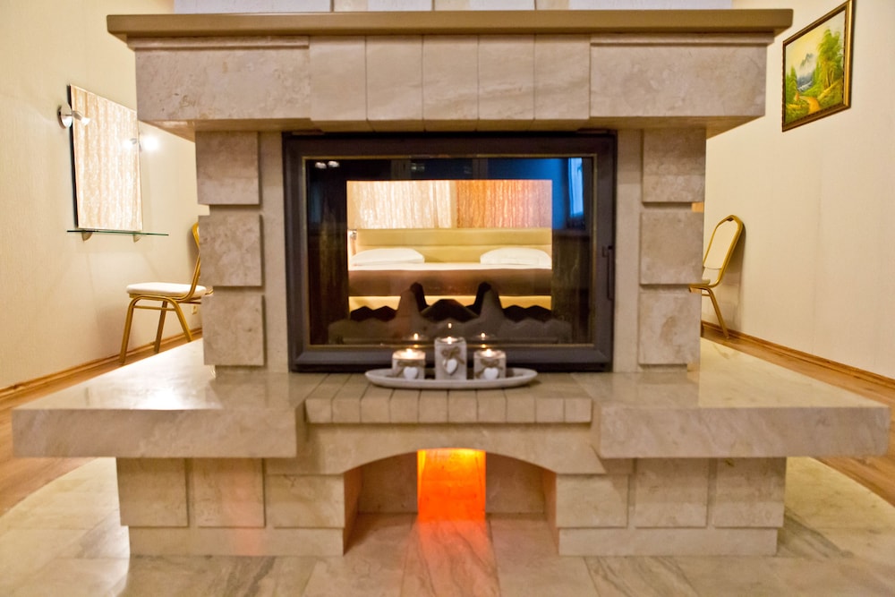 Hotel Olsi 50/50