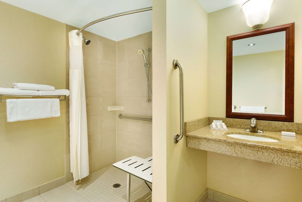 Hilton Garden Inn Niagara On The Lake 20/62