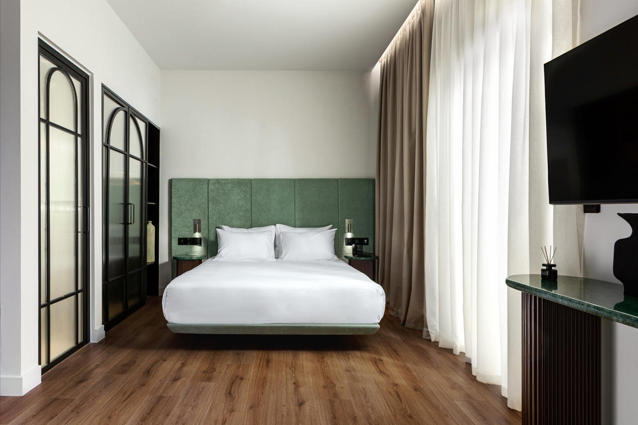 ZEA URBAN LIVING 20/46