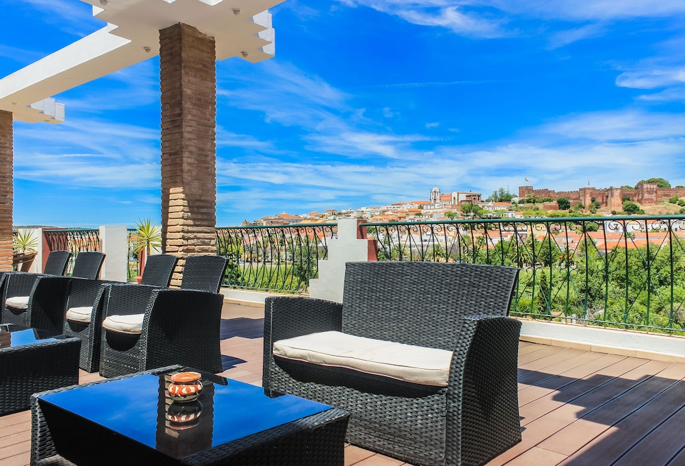 Colina Dos Mouros Hotel 7/60