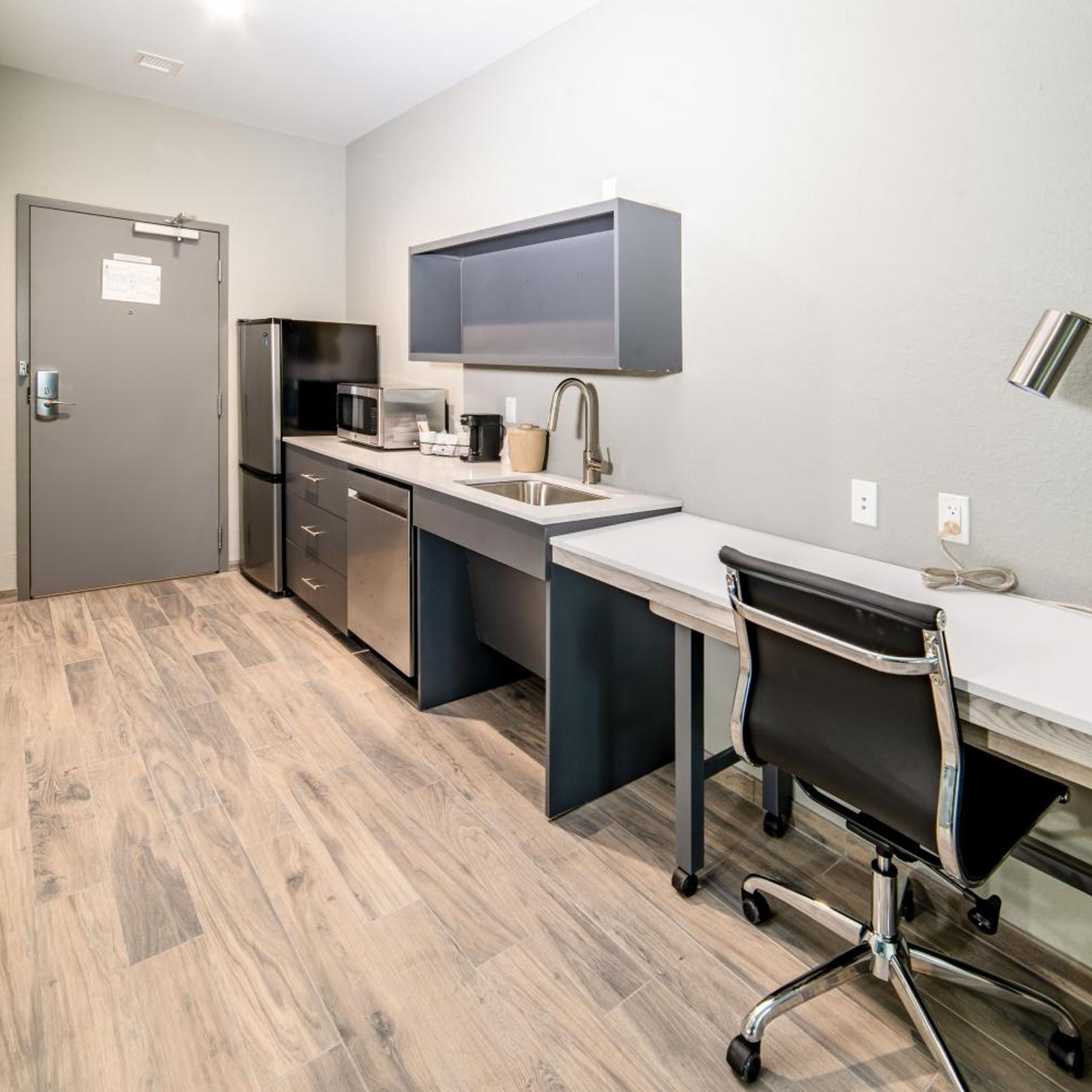 Everglades Adventures Hotel Suites by Ivey House 9/15