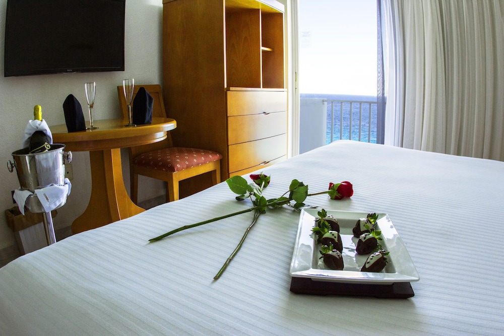 Coral Princess Hotel & Dive Resort 33/78