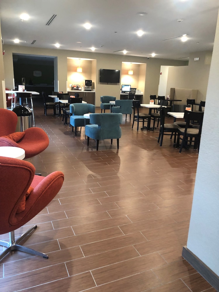 Sleep Inn and Suites Fort Worth Fossil Creek 31/44