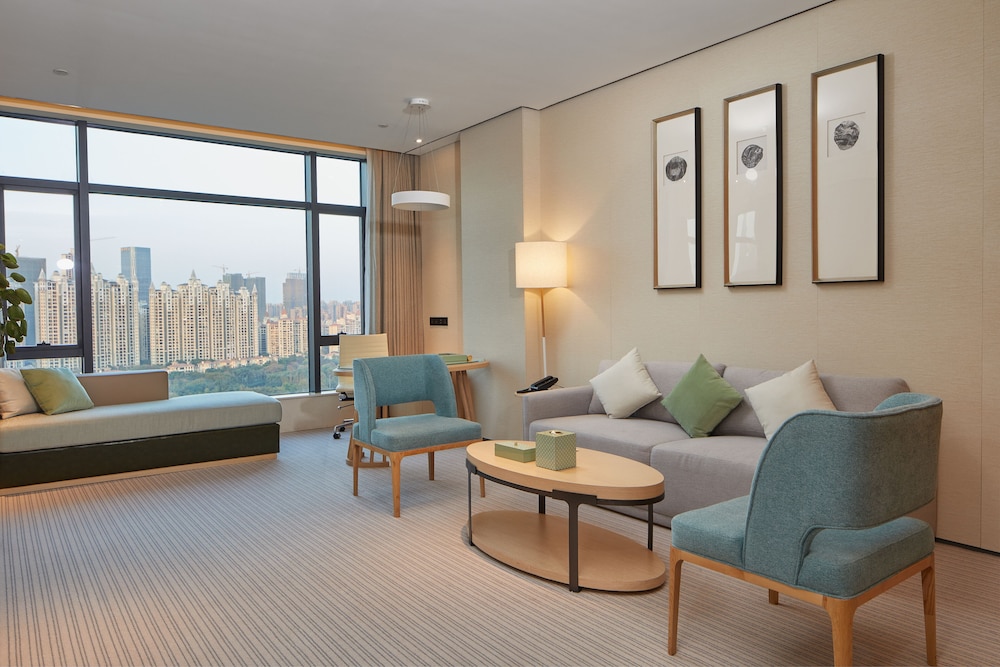 Foshan Virtuous World Hotel 19/26