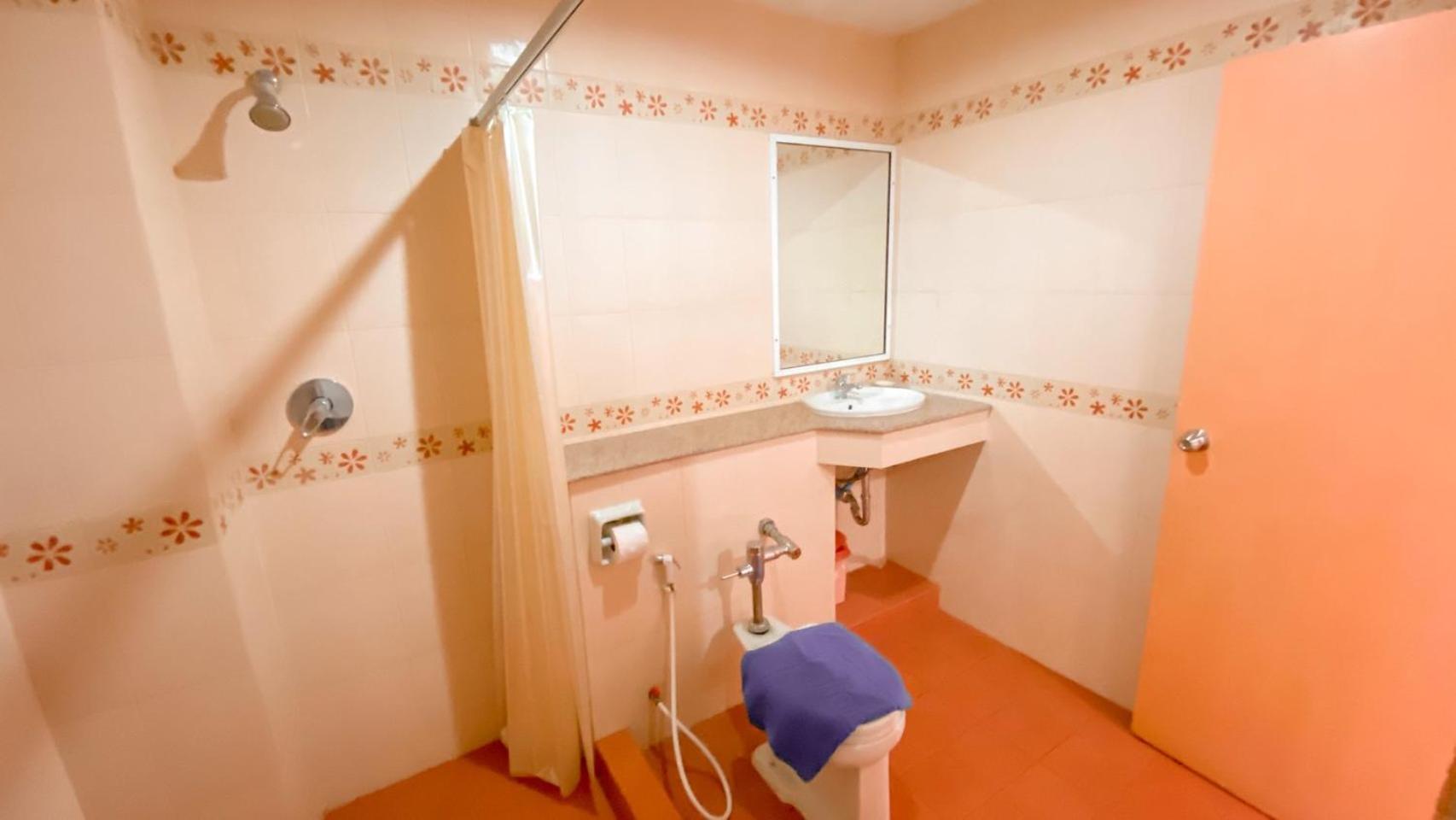 جناح صغير، A A Pattaya Ville Hotel 8/8
