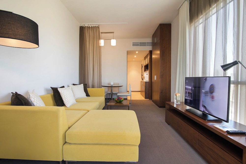 سنترو واحه من روتانا(Centro Waha By Rotana) 21/31