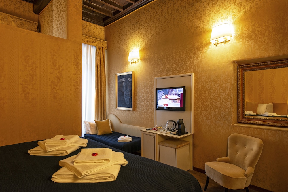 Canova Rooms 30/42