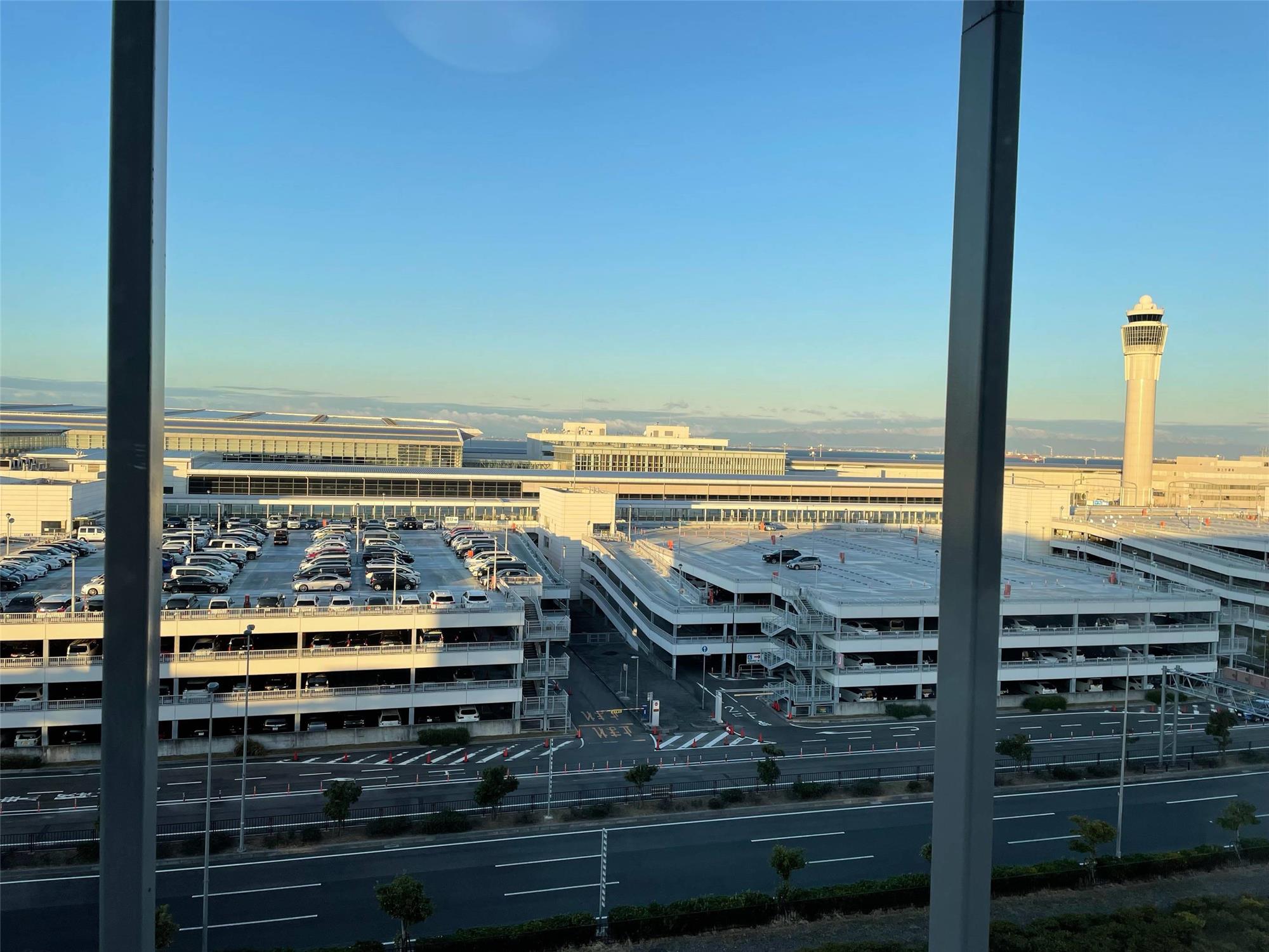 Comfort Hotel Central International Airport 51/53
