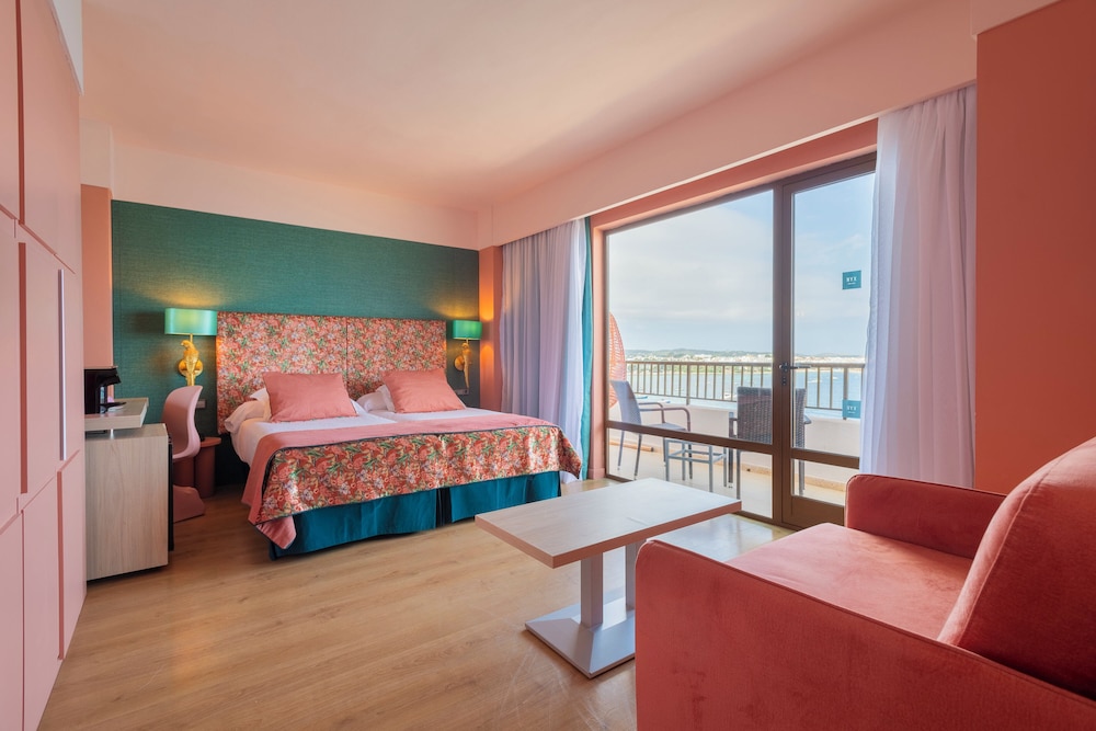 Deluxe, Triple, Sea View, NYX Hotel Ibiza - Adults Only 6/10