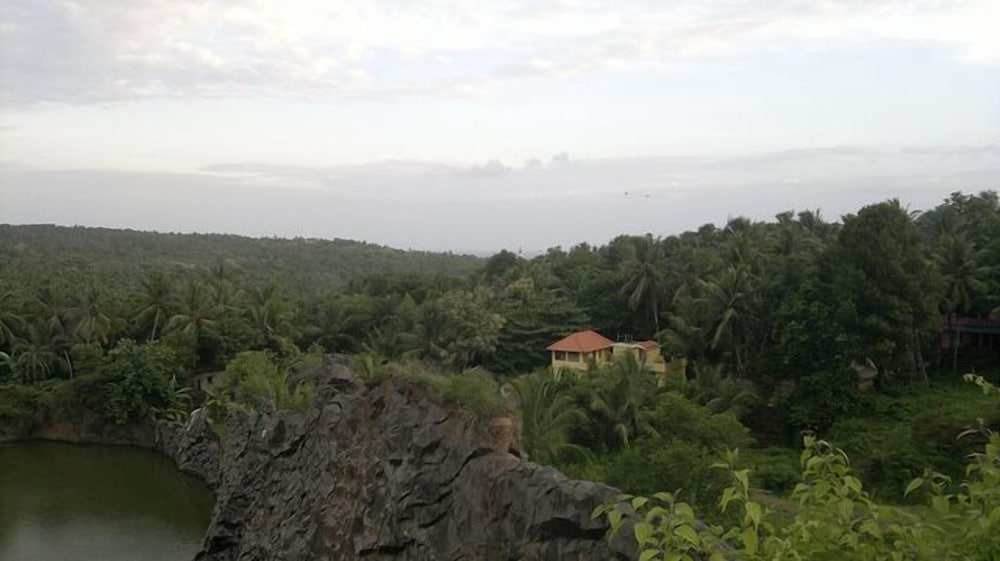 Ganesh House Homestay 43/49