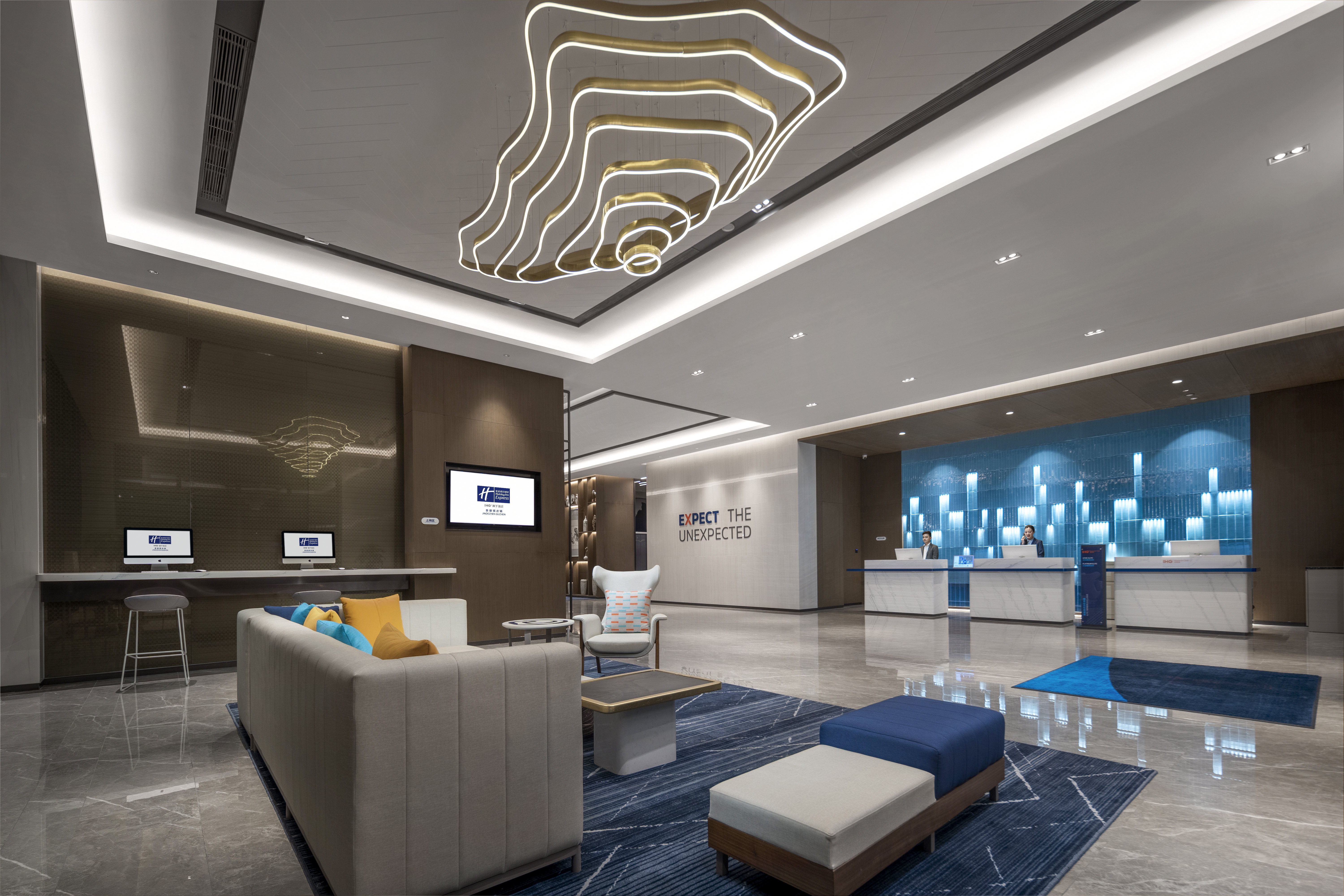 Holiday Inn Express Jingdezhen Ancient Town 12/45