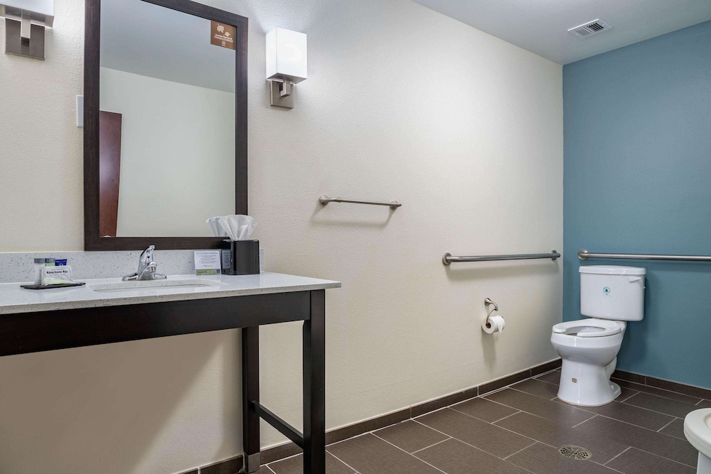 Sleep Inn & Suites Houston Westchase - Little Saigon 10/29