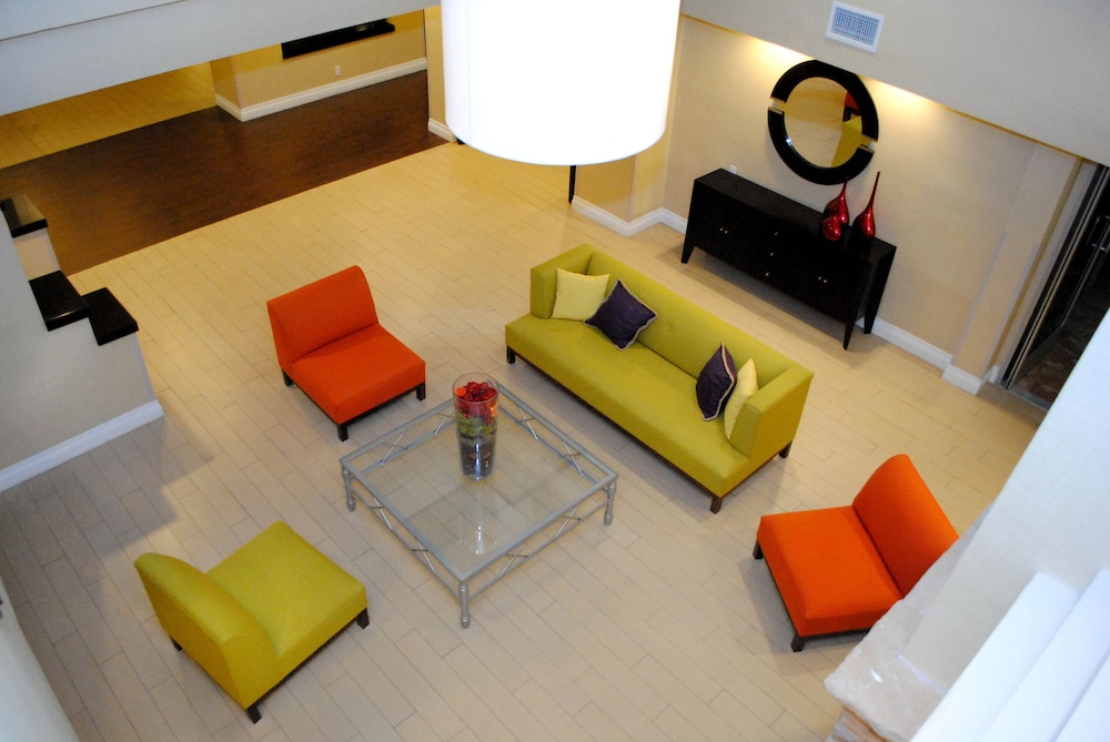 DoubleTree by Hilton Chatsworth 21/42